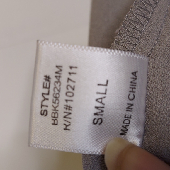 Harlowe & Graham Grey Tuxedo Style Blazer with Peplum Hem Size Small - Picture 11 of 11